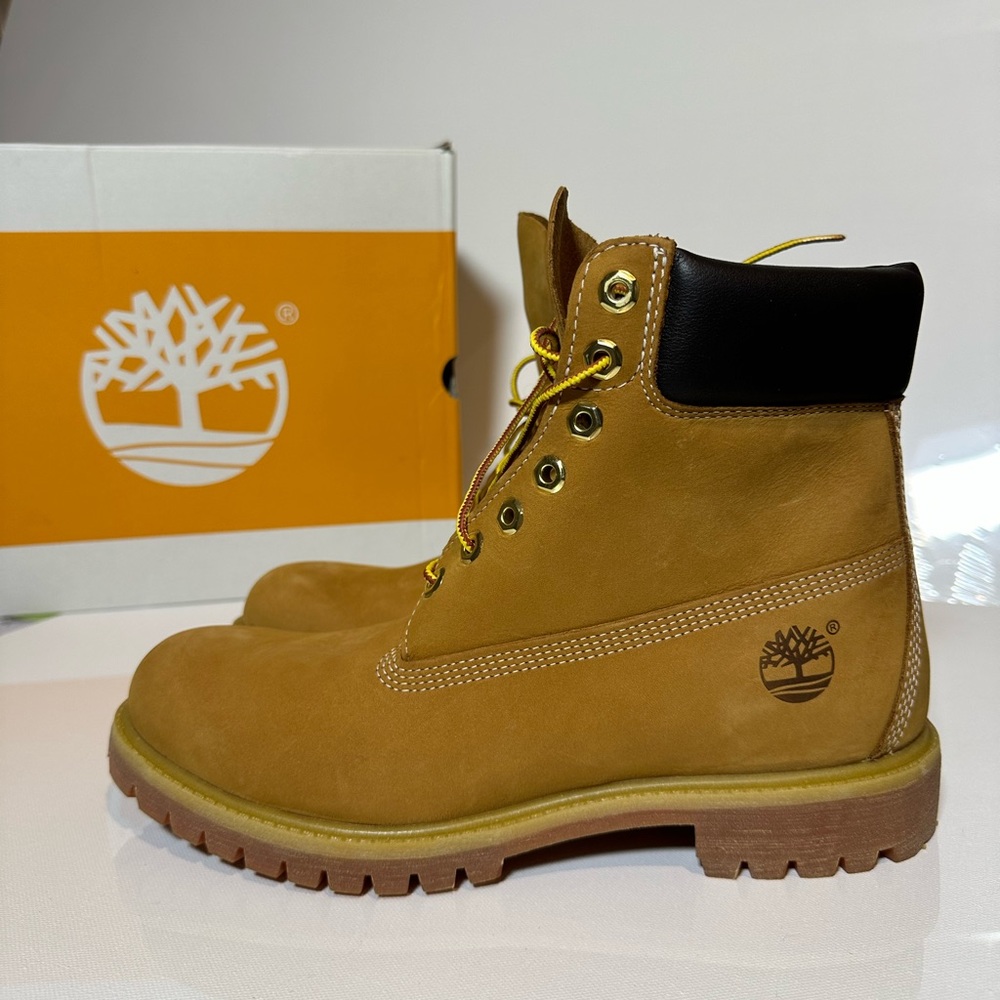 TIMBERLAND MEN'S PREMIUM 6IN WATERPROOF BOOT SIZE 10 US